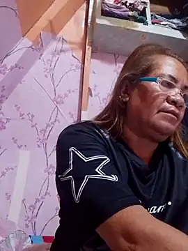 vickyhot1966 online show from March 2, 7:54 pm