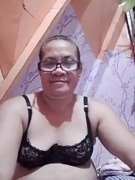 Snapshot of vickyhot1966 chatting on May 14, 12:34 pm vickyhot1966 online show from May 14, 12:34 pm