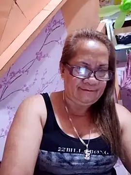 Snapshot of vickyhot1966 chatting on June 5, 7:52 pm vickyhot1966 online show from June 5, 7:52 pm