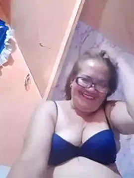 Snapshot of vickyhot1966 chatting on June 17, 7:59 pm vickyhot1966 online show from June 17, 7:59 pm