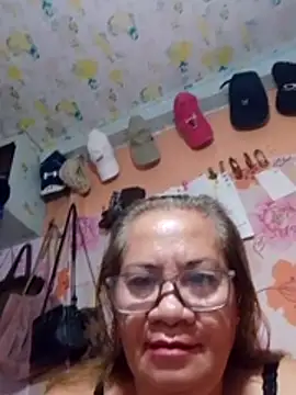 Snapshot of vickyhot1966 chatting on July 28, 9:47 pm vickyhot1966 online show from July 28, 9:47 pm
