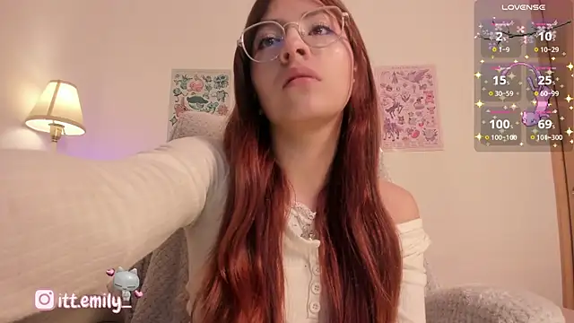 Snapshot of emily_uwu0 chatting on June 12, 2:10 am emily uwu0 online show from June 12, 2:10 am