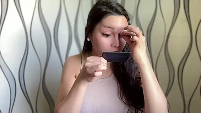 Snapshot of lovekatexx chatting on October 24, 3:25 am lovekatexx online show from October 24, 3:25 am