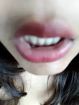 Snapshot of Hott_Muskan chatting on September 22, 10:50 am Hott Muskan online show from September 22, 10:50 am