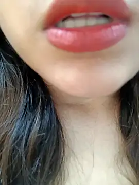 Snapshot of Hott_Muskan chatting on September 30, 11:04 am Hott Muskan online show from September 30, 11:04 am