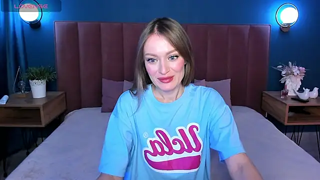 EvelynPoole online show from November 23, 1:27 am