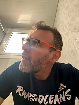 gigolobcn online show from September 10, 9:53 am