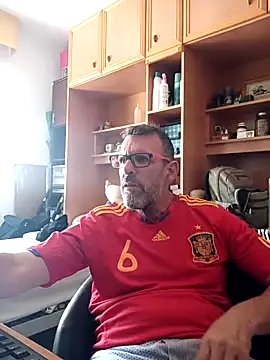 Snapshot of gigolobcn chatting on June 13, 1:42 pm gigolobcn online show from June 13, 1:42 pm