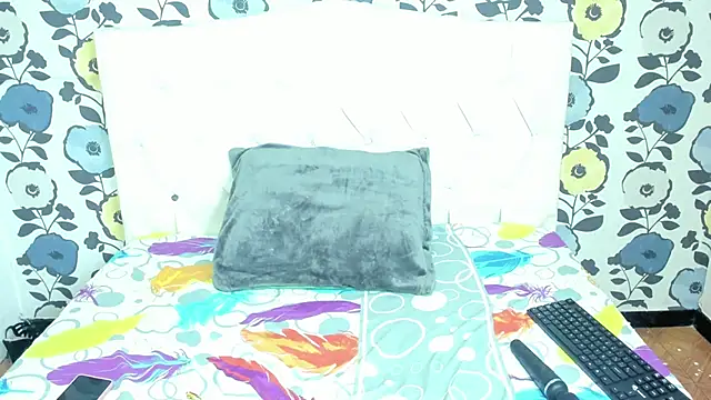 ValentinaKlean online show from November 21, 4:44 am