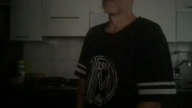 Snapshot of Axl_hot chatting on June 24, 4:28 pm Axl hot online show from June 24, 4:28 pm
