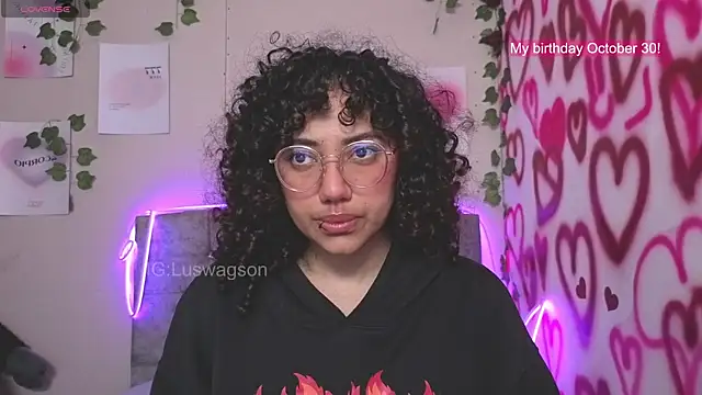 Snapshot of LuckySwagson chatting on October 24, 1:24 am LuckySwagson online show from October 24, 1:24 am