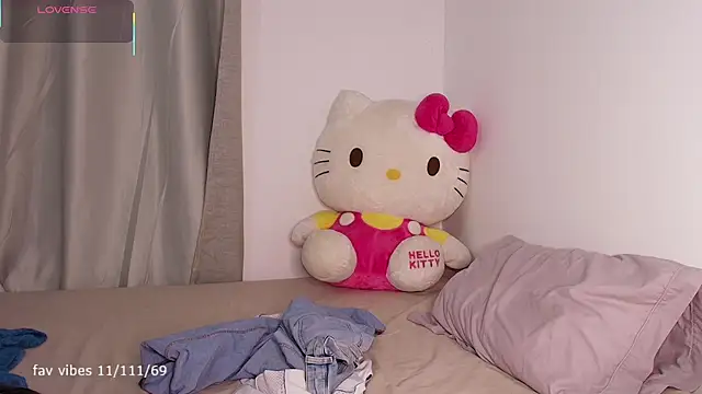 Snapshot of dulceangel__ chatting on September 11, 2:22 am dulceangel online show from September 11, 2:22 am