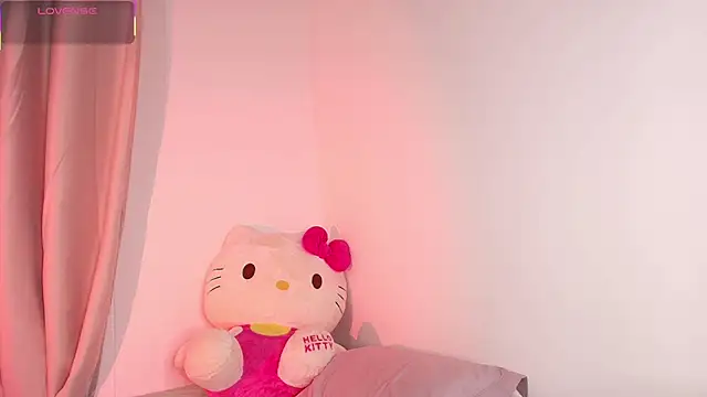 Snapshot of dulceangel__ chatting on October 3, 11:02 pm dulceangel online show from October 3, 11:02 pm