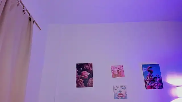 Snapshot of mia_purplee chatting on September 25, 3:21 am mia purplee online show from September 25, 3:21 am