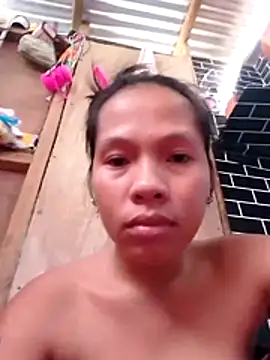 Snapshot of HotNaughtyGirl23 chatting on February 6, 2:38 am HotNaughtyGirl23 online show from February 6, 2:38 am