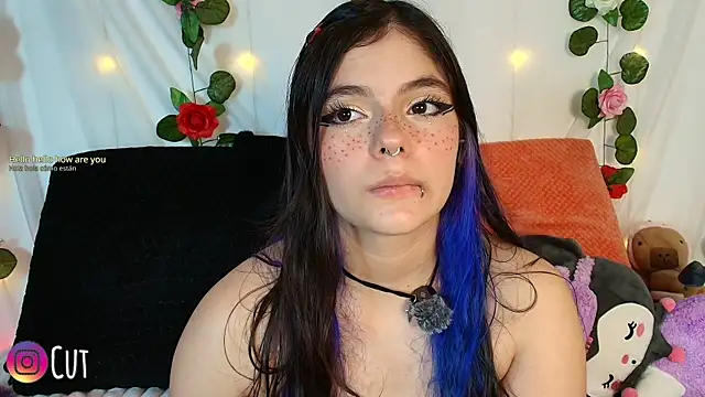 cutee andrea online show from April 8, 2:33 am