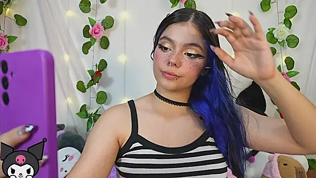 Snapshot of cutee_andrea chatting on June 2, 2:35 am cutee andrea online show from June 2, 2:35 am
