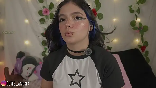 Snapshot of cutee_andrea chatting on June 17, 3:09 am cutee andrea online show from June 17, 3:09 am