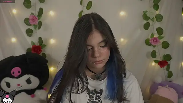 cutee andrea online show from June 23, 2:53 am
