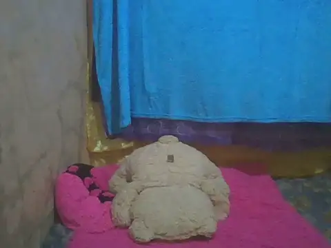 Snapshot of sexymorenal18 chatting on July 18, 11:08 pm sexymorenal18 online show from July 18, 11:08 pm