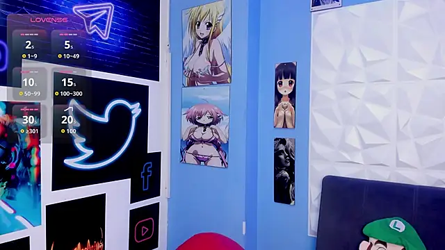 Snapshot of KhateAndersson chatting on November 13, 8:19 pm KhateAndersson online show from November 13, 8:19 pm