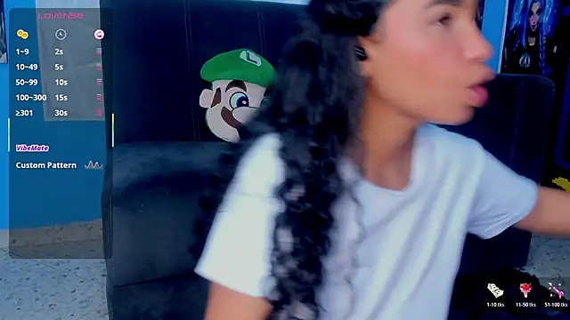 Snapshot of KhateAndersson chatting on November 14, 7:01 pm KhateAndersson online show from November 14, 7:01 pm