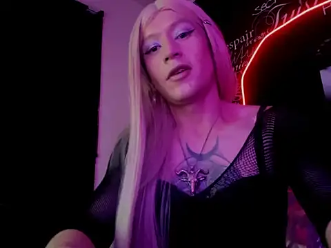 Snapshot of Megam_ chatting on September 19, 3:52 am Megam  online show from September 19, 3:52 am