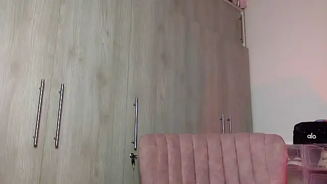 Tanit Mora online show from November 16, 1:44 am