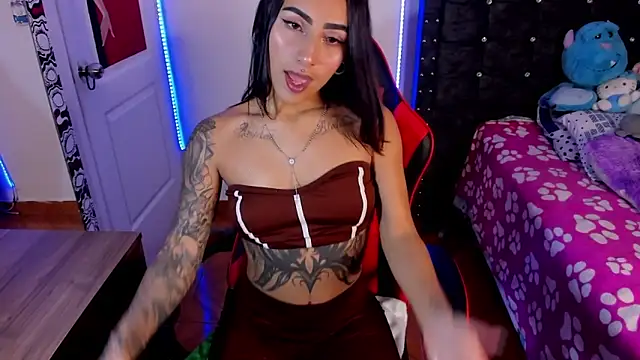 Samanthademonx20  online show from May 2, 1:10 am