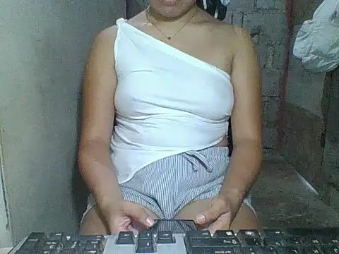 Skinny PinayGirljust18 online show from June 18, 8:25 am