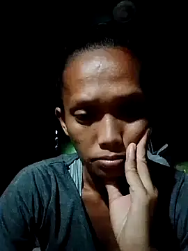 Snapshot of pinay27xxx chatting on November 9, 9:29 am pinay27xxx online show from November 9, 9:29 am