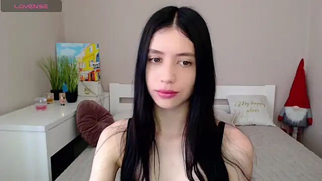 Snapshot of SelinLi chatting on June 9, 6:25 am SelinLi online show from June 9, 6:25 am