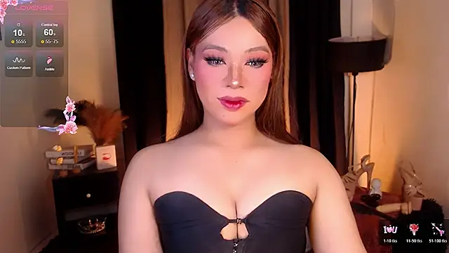 Snapshot of IamRaeganDolls69 chatting on June 11, 3:04 am IamRaeganDolls69 online show from June 11, 3:04 am