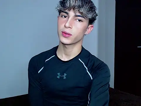 john vichenso online show from October 23, 10:30 pm