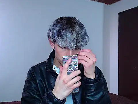 john vichenso online show from November 5, 9:04 pm