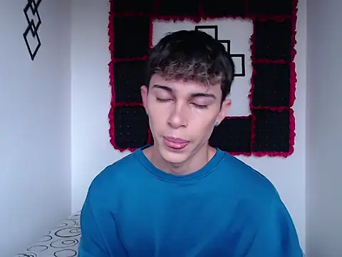 john vichenso online show from February 13, 1:07 pm