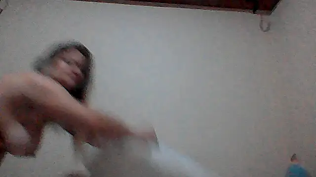 Snapshot of Fubinha chatting on May 7, 8:42 am Fubinha online show from May 7, 8:42 am