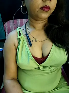 Snapshot of Sexy_juhee chatting on May 8, 2:33 pm Sexy juhee online show from May 8, 2:33 pm