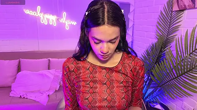 Snapshot of artemiss_tay chatting on November 10, 7:13 pm artemiss tay online show from November 10, 7:13 pm