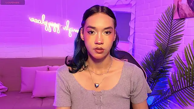 Snapshot of artemiss_tay chatting on November 11, 7:14 pm artemiss tay online show from November 11, 7:14 pm