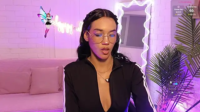 Snapshot of artemiss_tay chatting on November 22, 7:13 pm artemiss tay online show from November 22, 7:13 pm