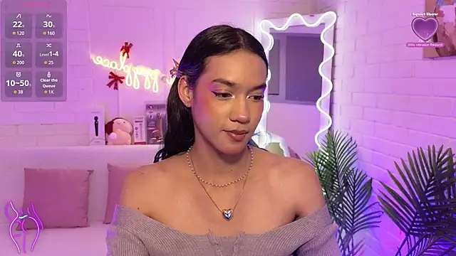 Snapshot of artemiss_tay chatting on December 15, 7:18 pm artemiss tay online show from December 15, 7:18 pm