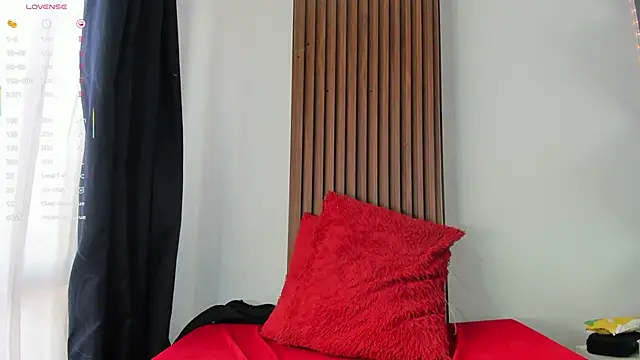 hannah lover online show from September 16, 7:37 pm