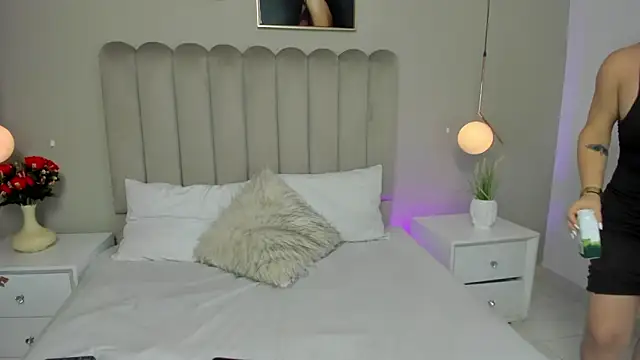 Snapshot of Dani_rosse_ chatting on May 2, 4:01 pm Dani rosse online show from May 2, 4:01 pm