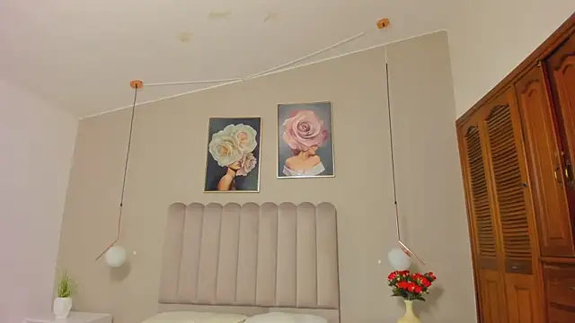 Snapshot of Dani_rosse_ chatting on May 23, 1:26 pm Dani rosse online show from May 23, 1:26 pm