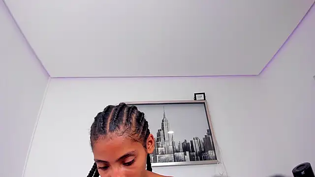 Snapshot of sarah_ashbourne chatting on September 25, 12:09 pm sarah ashbourne online show from September 25, 12:09 pm