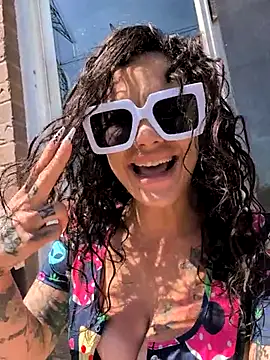 Av3ryyBe3 online show from May 25, 3:07 pm