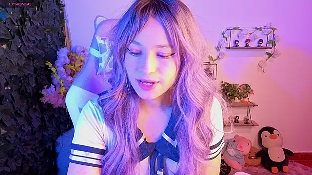 Snapshot of Eymmy_24 chatting on March 6, 2:52 am Eymmy 24 online show from March 6, 2:52 am