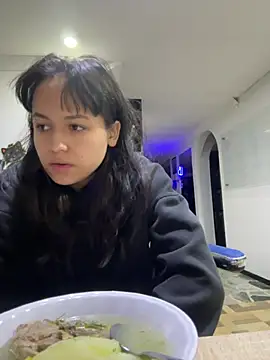 Snapshot of Eymmy_24 chatting on March 16, 4:51 am Eymmy 24 online show from March 16, 4:51 am