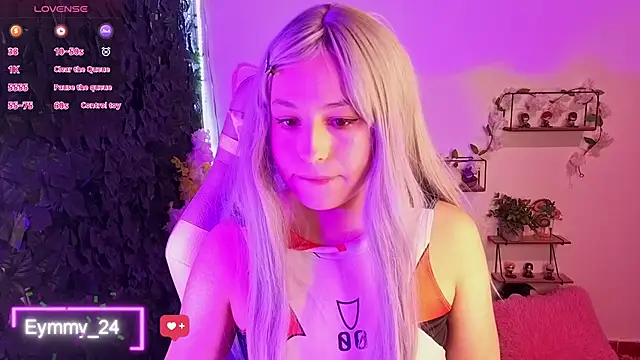 Snapshot of Eymmy_24 chatting on April 10, 1:33 am Eymmy 24 online show from April 10, 1:33 am